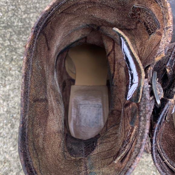 Frye Veronica Distressed Boots EUC! SZ 7 1/2 - Picture 9 of 13